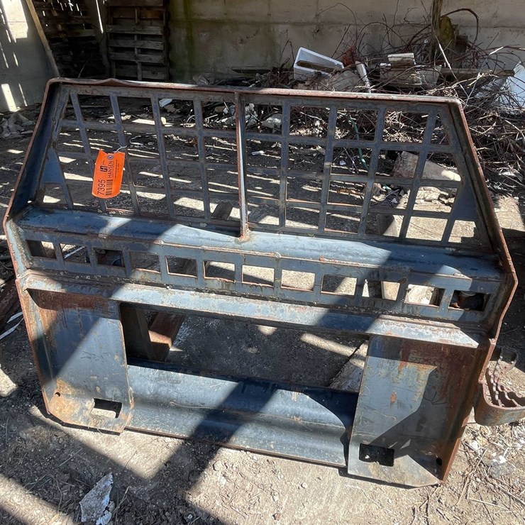 #7395 • CAT Pallet Forks