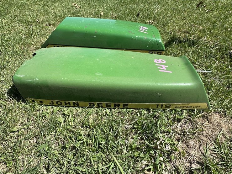 vintage-john-deere-lawn-tractor-hoods-image-2