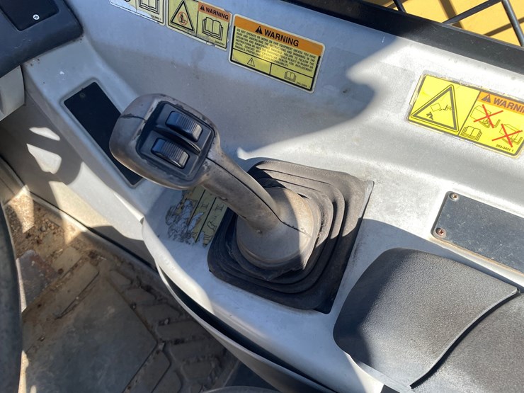 caterpillar-th350b-image-28