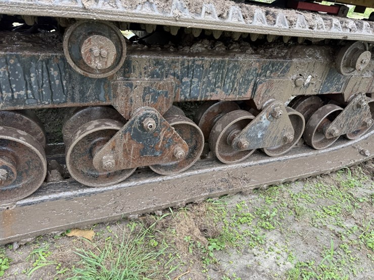 2012-caterpillar-c4.4-image-8