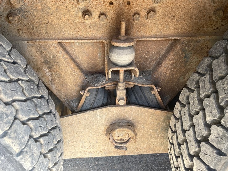 1996-cummins-m11-image-84