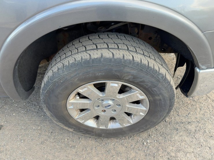 2012-ford-f150-lariat-image-8