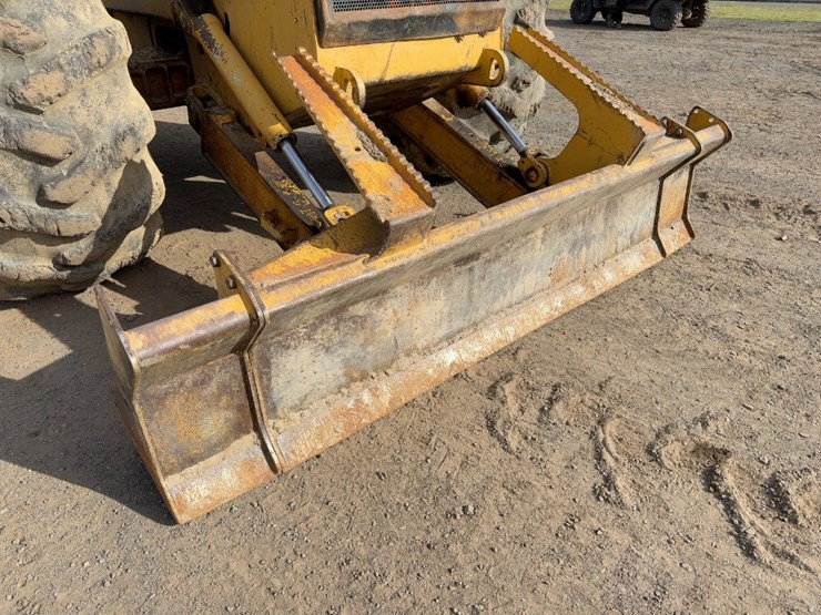 2016-tigercat-610e-image-8