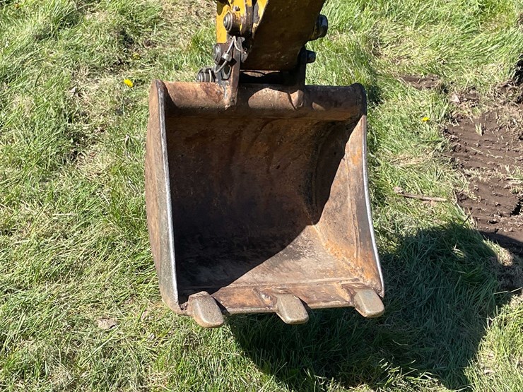 #7149-•-caterpillar-300.9v-mini-excavator-image-27