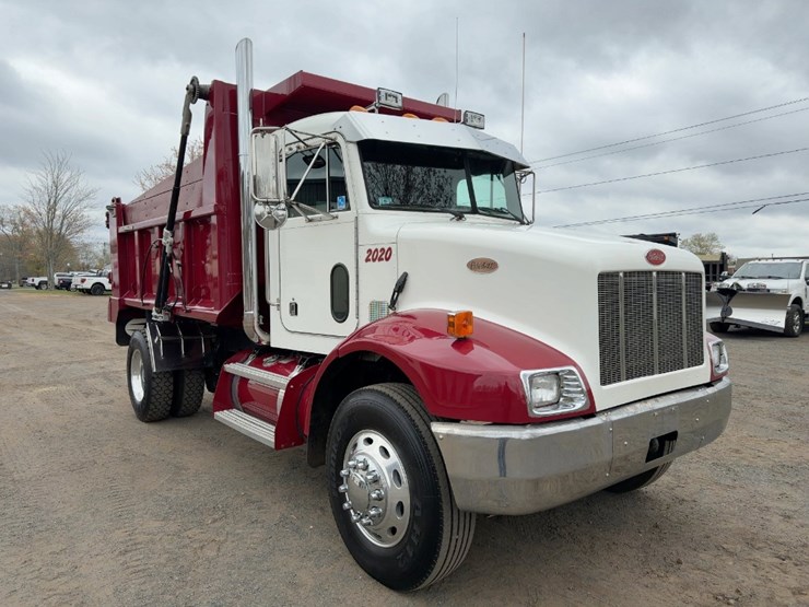 2000-peterbilt-330-image-7