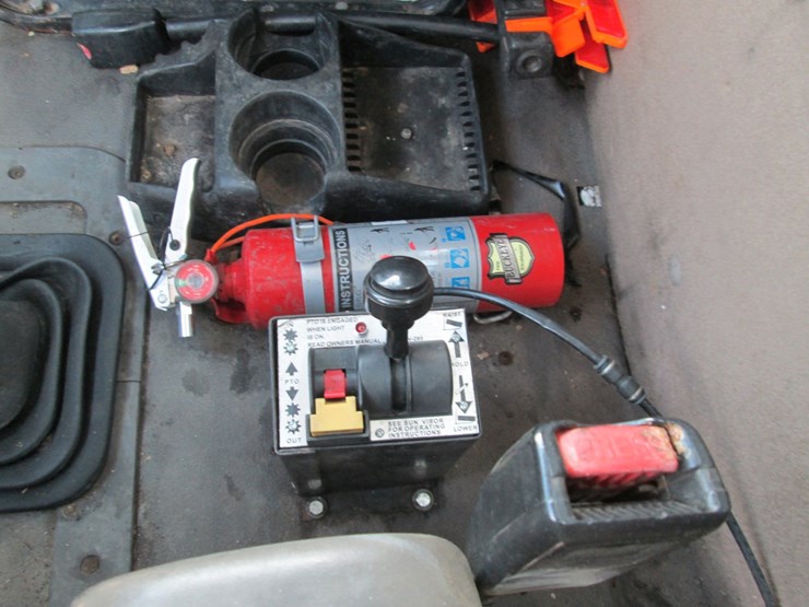 2007-sterling-at9500-image-33