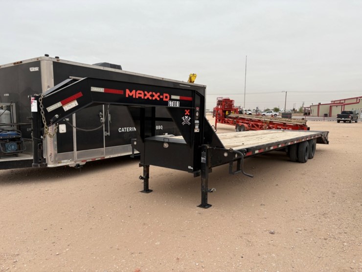 2021-maxxd-32'-x-102"-image-7