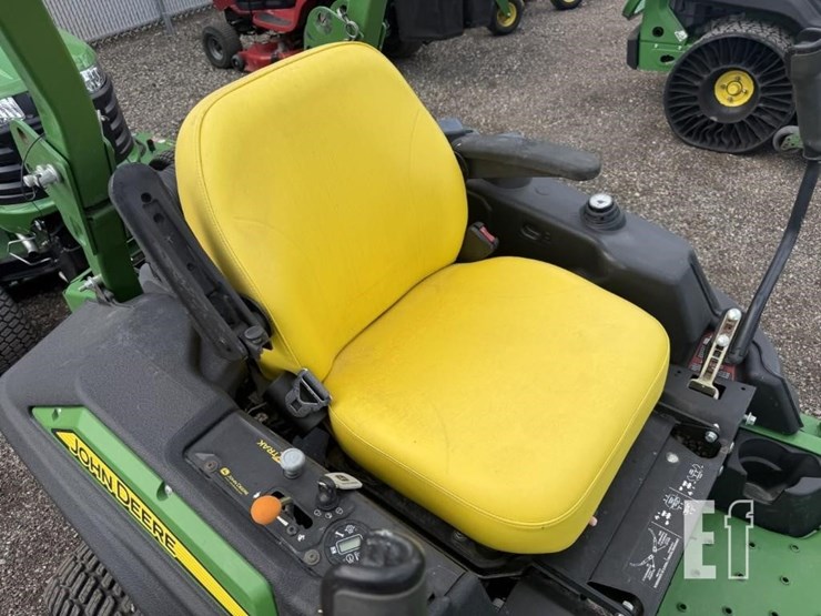 2013-john-deere-z930r-image-17