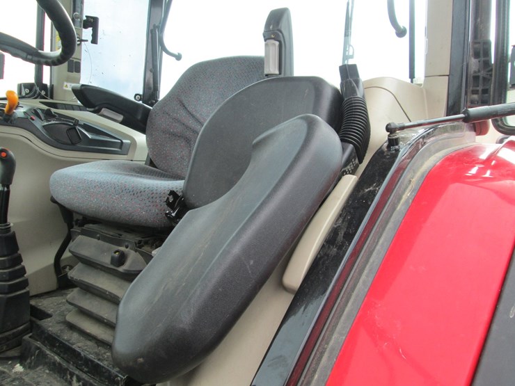 2018-massey-ferguson-4709-image-37