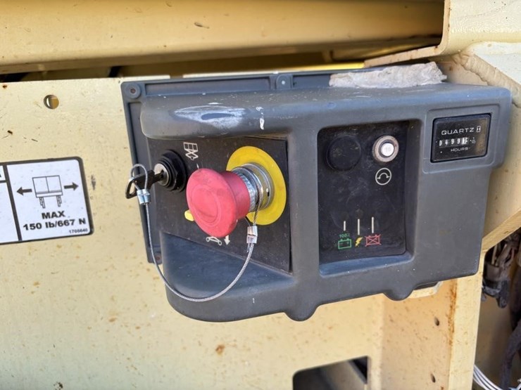 2015-jlg-2646es-image-14