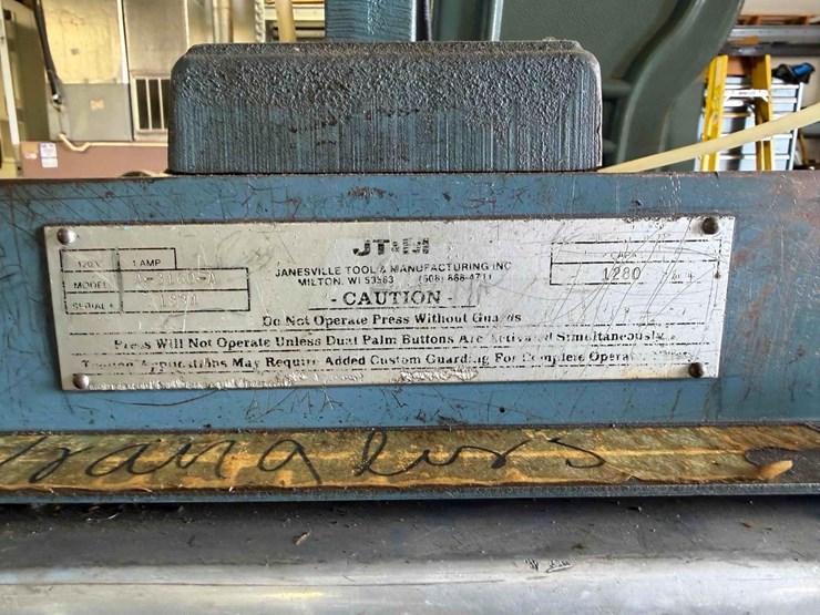 jt&m-a-3160-press-image-6