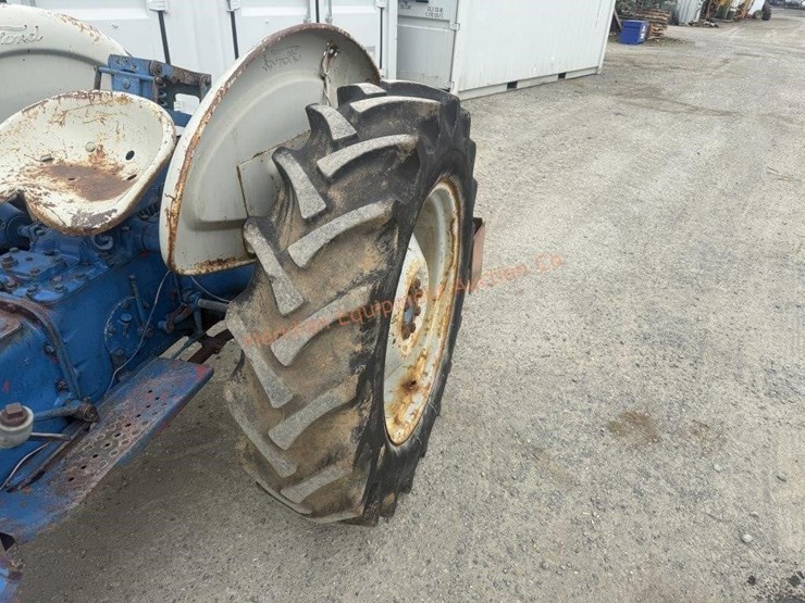 1960-ford-600-image-16