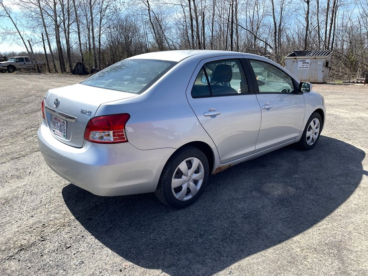 #111-•-2007-toyota-yaris-(has-wi-title)-image-5