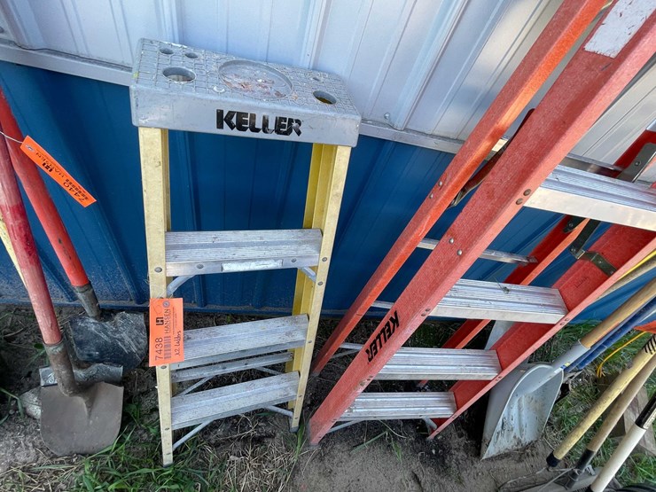 #7438-•-(2)-keller-ladders-image-4