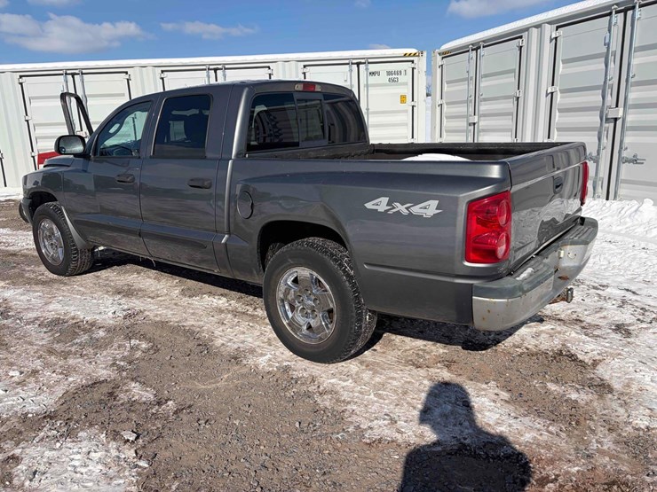 2005-dodge-dakota-image-5