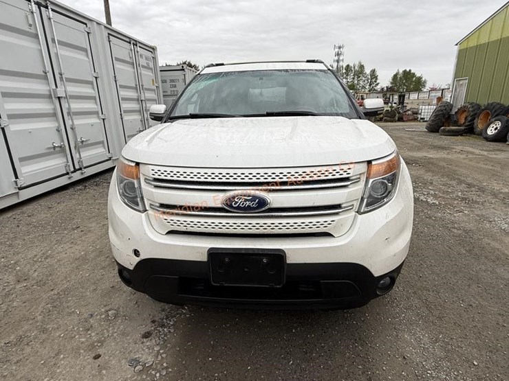 ford-explorer-limited-image-16
