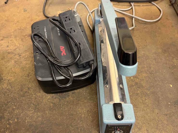 clamco-sealer-w/-surge-protectors-image-8