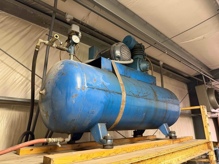 kellog-5hp-air-compressor-w/-ingersoll-rand-hydrogard-chiller-image-1
