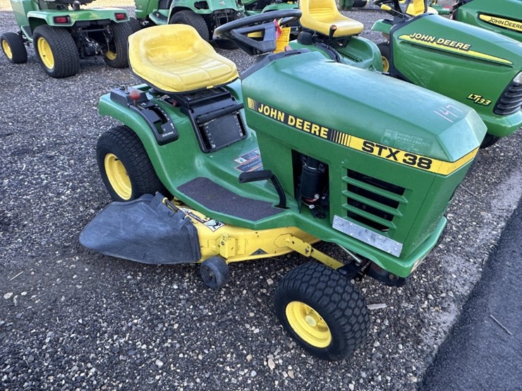 john-deere-38-image-4