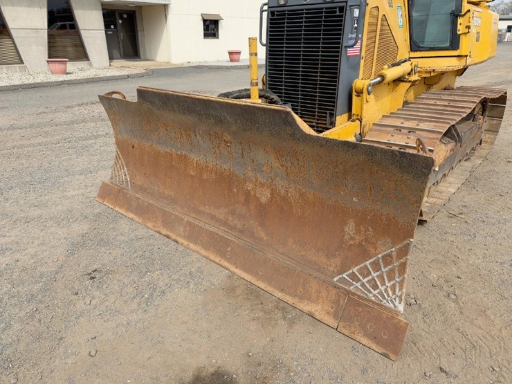 2002-deere-700h-xlt-image-9