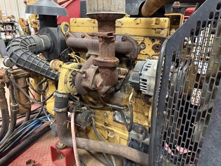 2013-caterpillar-c4.4-image-6