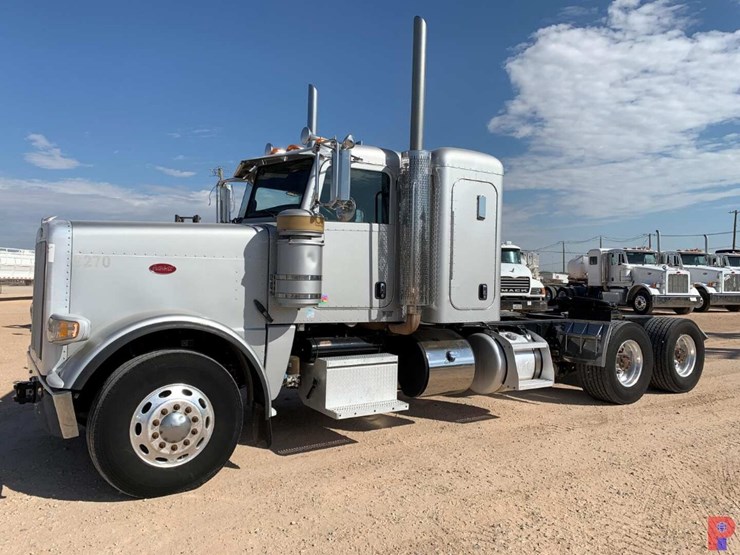 2013-peterbilt-388-image-1
