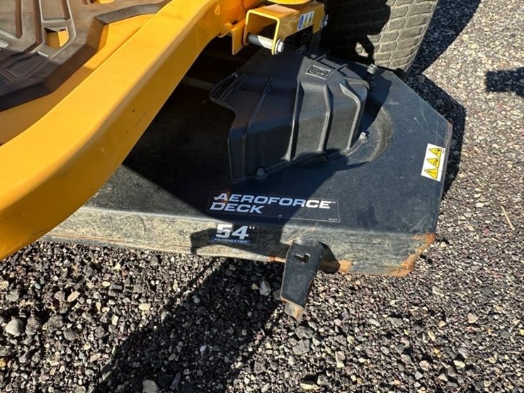 cub-cadet-ultima-zt1-zero-turn-image-5