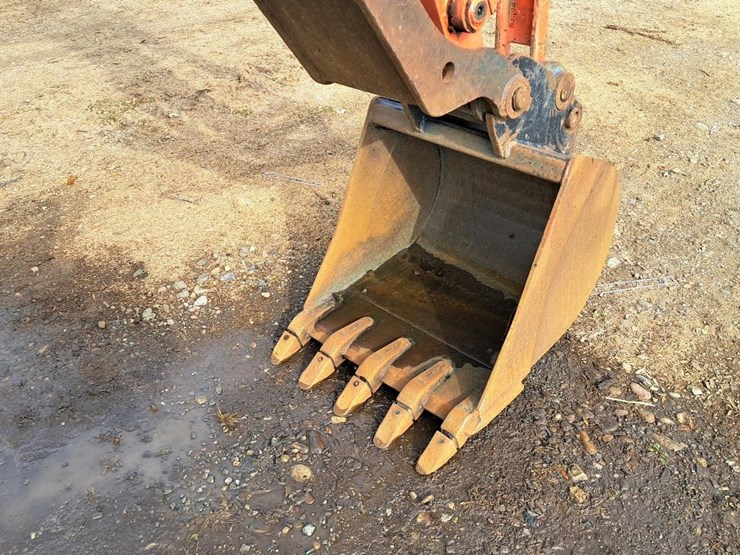 2016-kubota-kx057-4-image-38