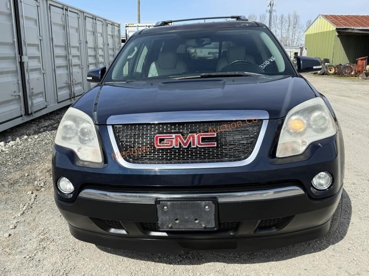 2016-gmc-acadia-slt-image-8