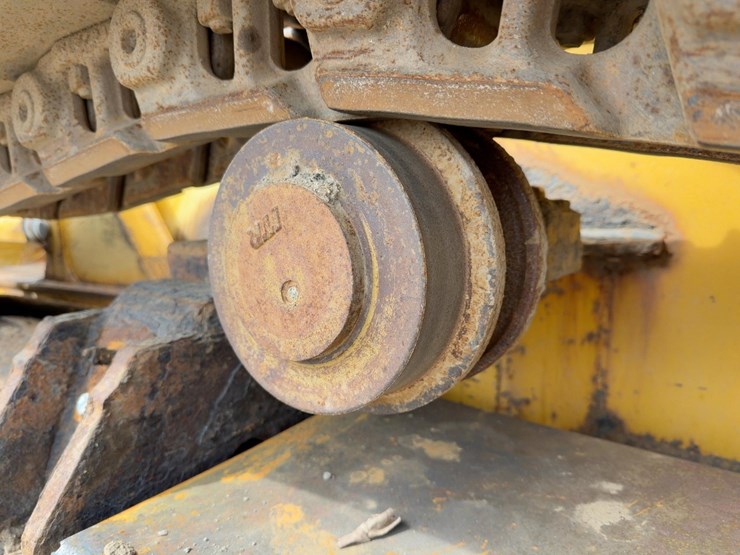 2002-deere-700h-xlt-image-24