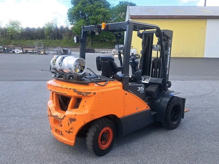 #110-•-2022-doosan-g35s-7-forklift-image-5