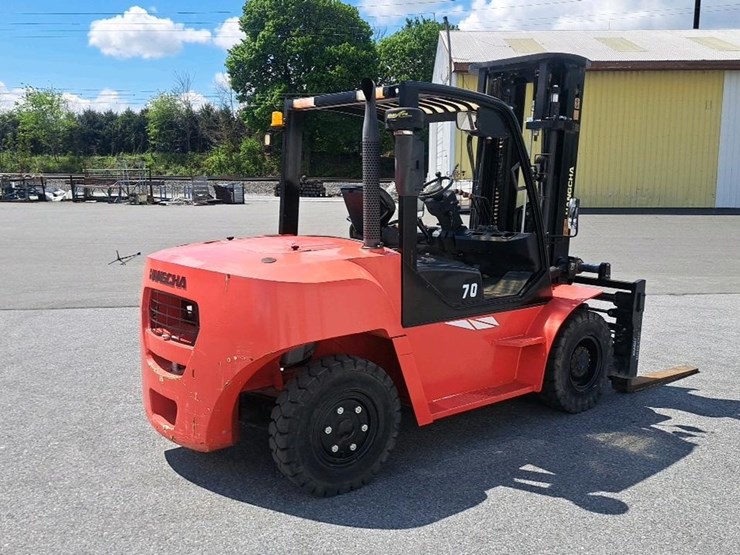 #111-•-2022-hancha-cpcd70-xw65g-forklift-image-5