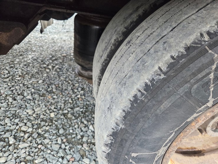 2006-trail-eze-te-70-ht-image-54