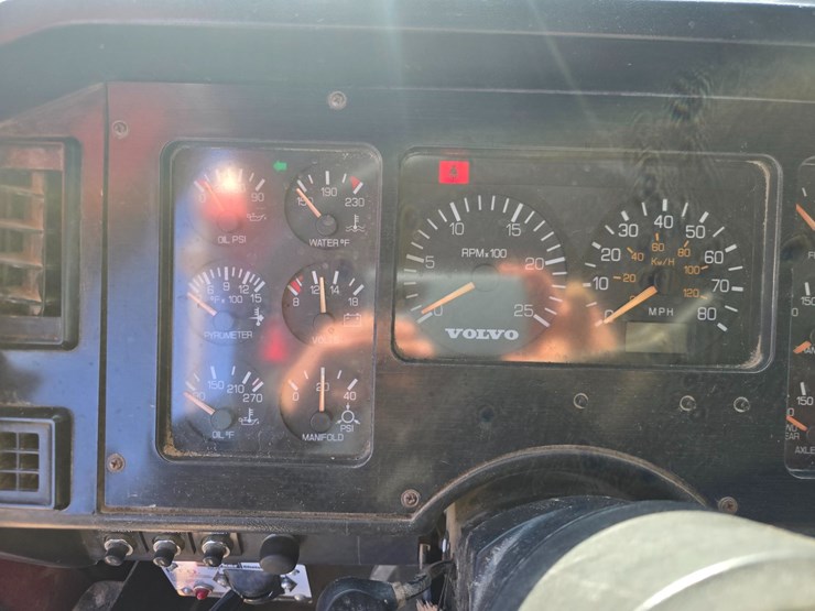 1999-cummins-m11-image-94