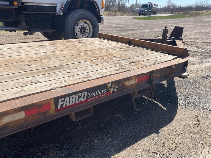 #109-•-2004-contrail-16'-trailer-with-flip-up-ramps-(has-wi-title)-image-40