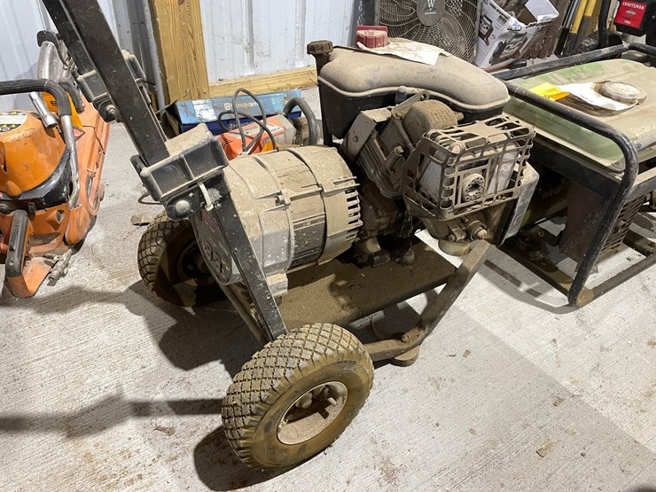 #5011-•-(2)-non-running-gas-powered-generators-image-12