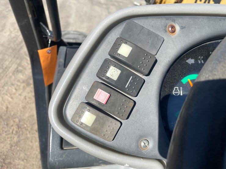 caterpillar-th350b-image-31