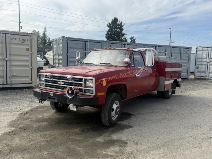 1990-chevrolet-3500-image-2
