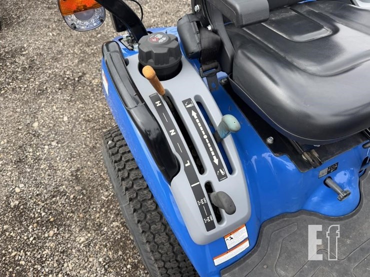 2022-new-holland-workmaster-25s-image-20