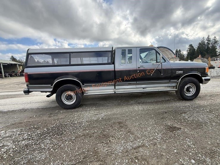 1987-ford-f250-xlt-lariat-image-6