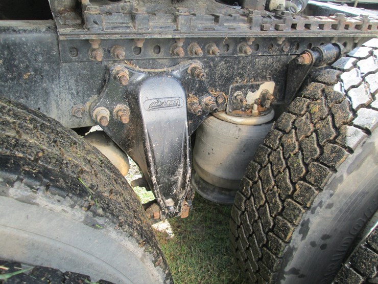 2007-sterling-at9500-image-11