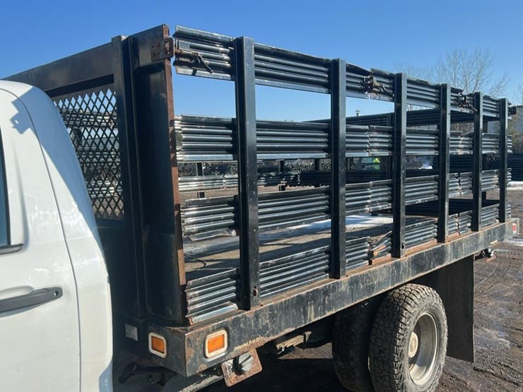 2017-chevrolet-silverado-3500hd-image-24