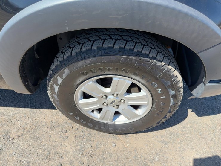 2007-ford-explorer-xlt-image-8