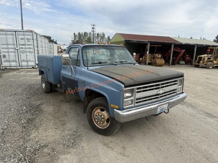 1986-chevrolet-30-image-10
