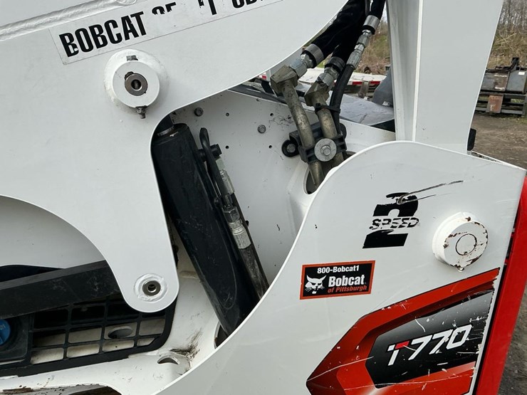 2024-bobcat-t770-image-53