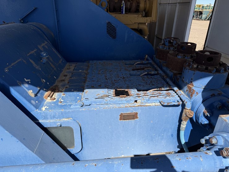 caterpillar-d398-image-11