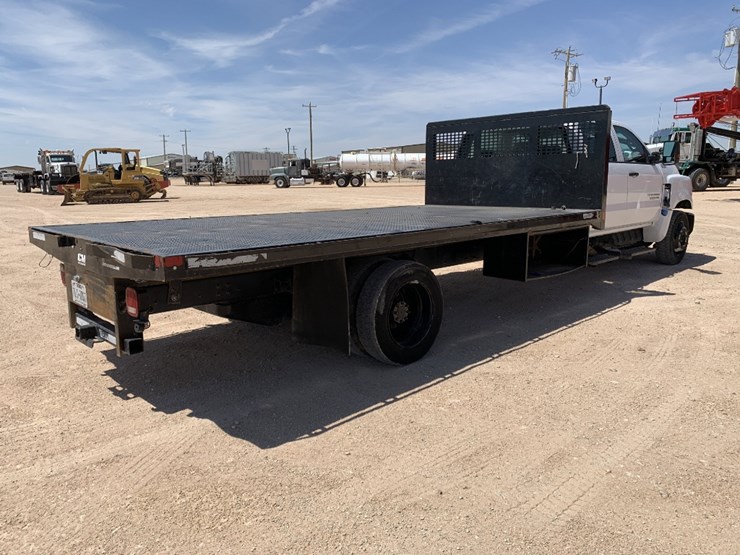 2022-chevrolet-silverado-6500hd-image-4