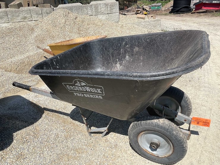 #7461-•-(2)-wheel-barrows-image-6