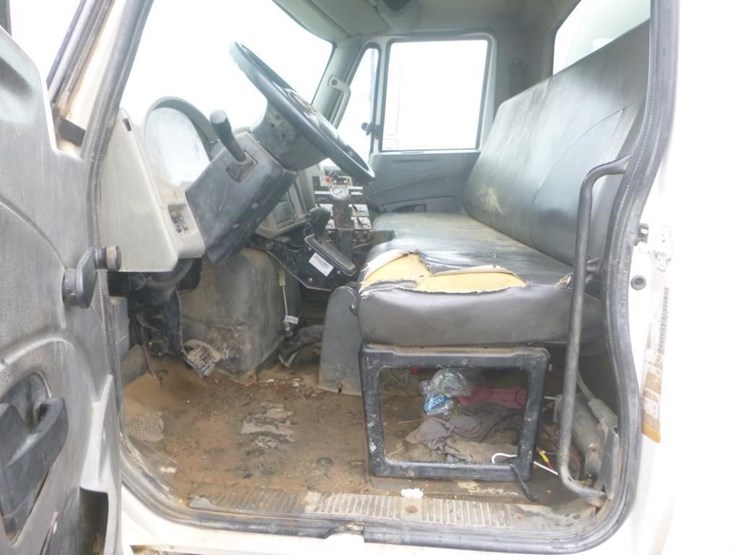 2012-international-durastar-4300-image-10