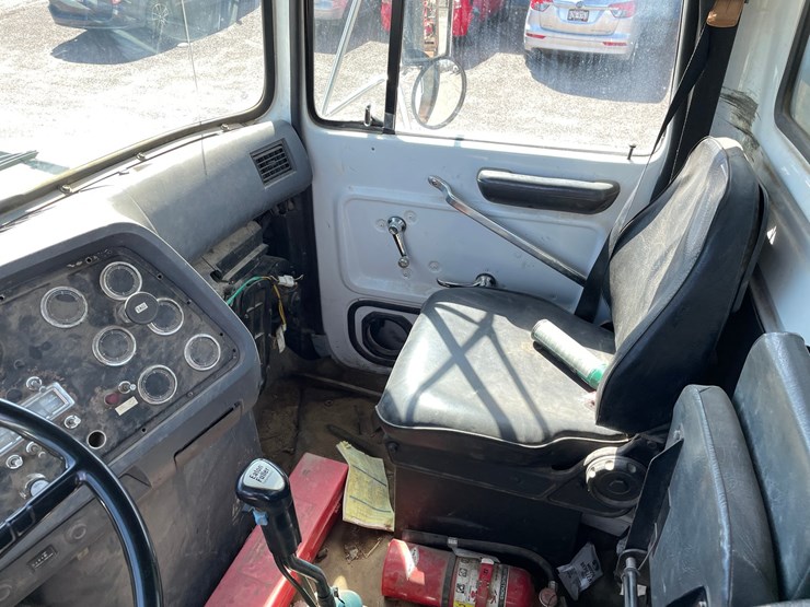 1996-cummins-m11-image-113